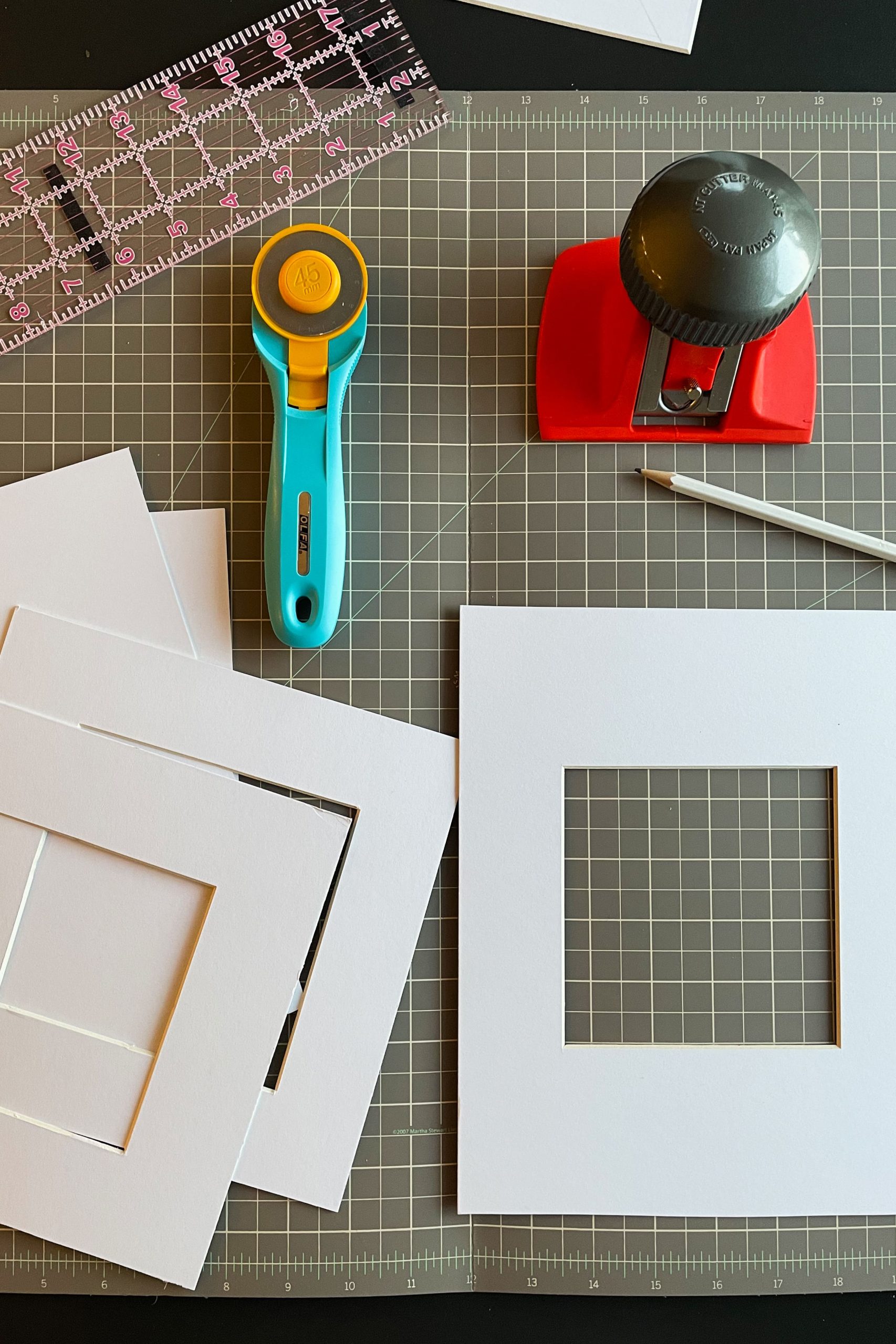 How To Cut Your Own Custom Picture Mats - In Pursuit of Chic